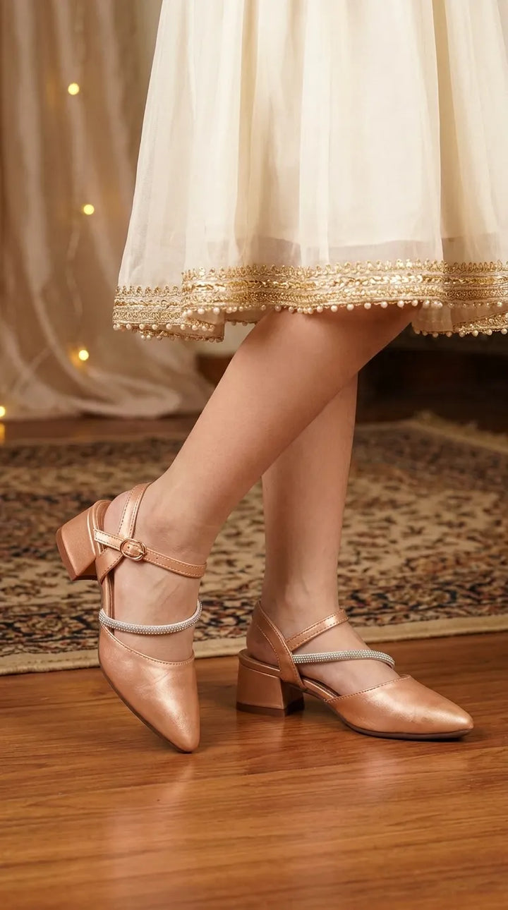 Girls Golden Fancy Pumps KD2624