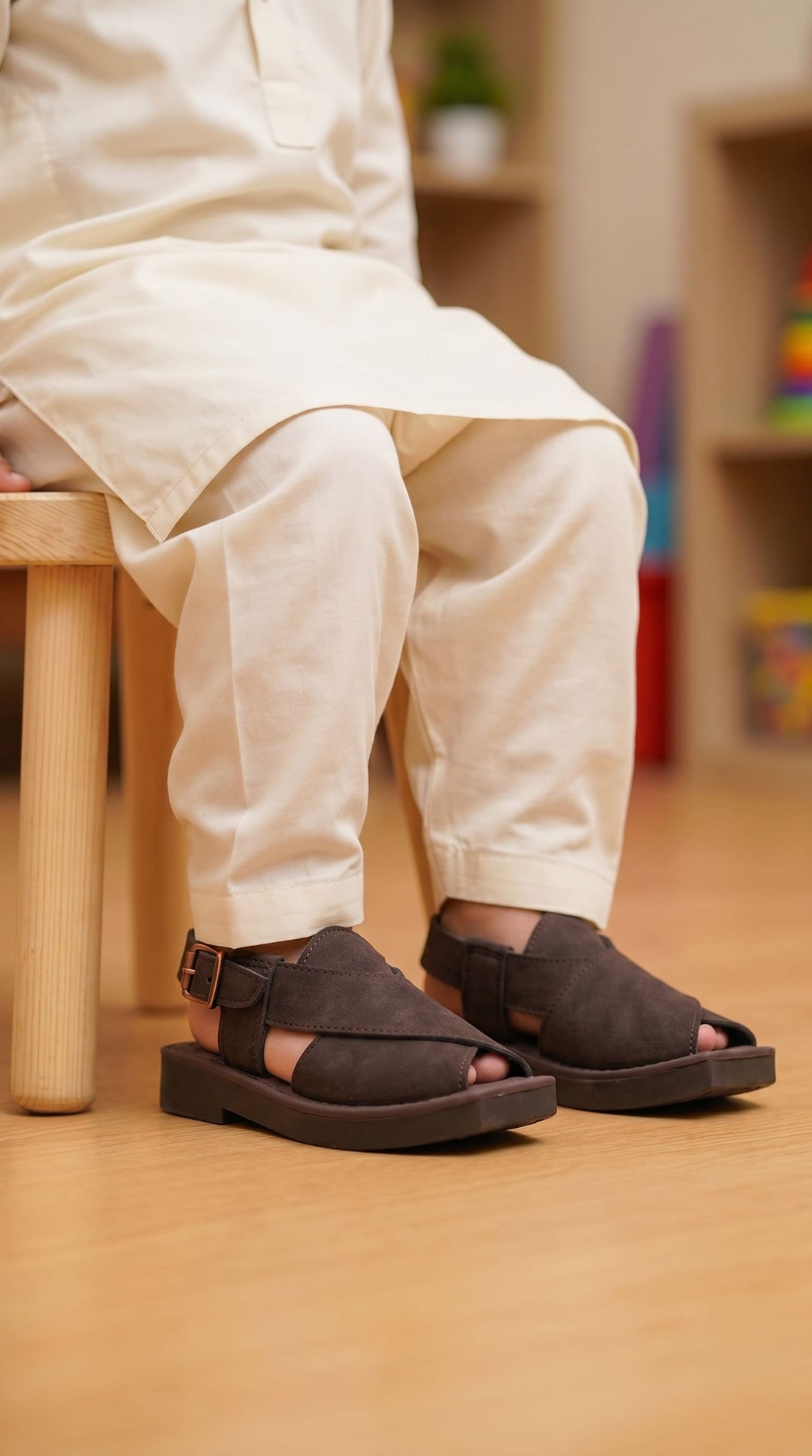 Boys Coffee Peshawari Chappal KD2682