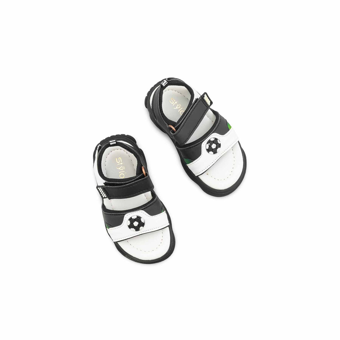Boys White Casual Sandal KD4984