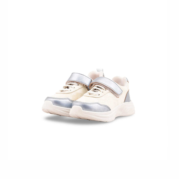 Girls White Casual Jogger KD8113