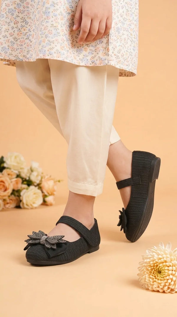 Girls Black Fancy Pumps KD8256