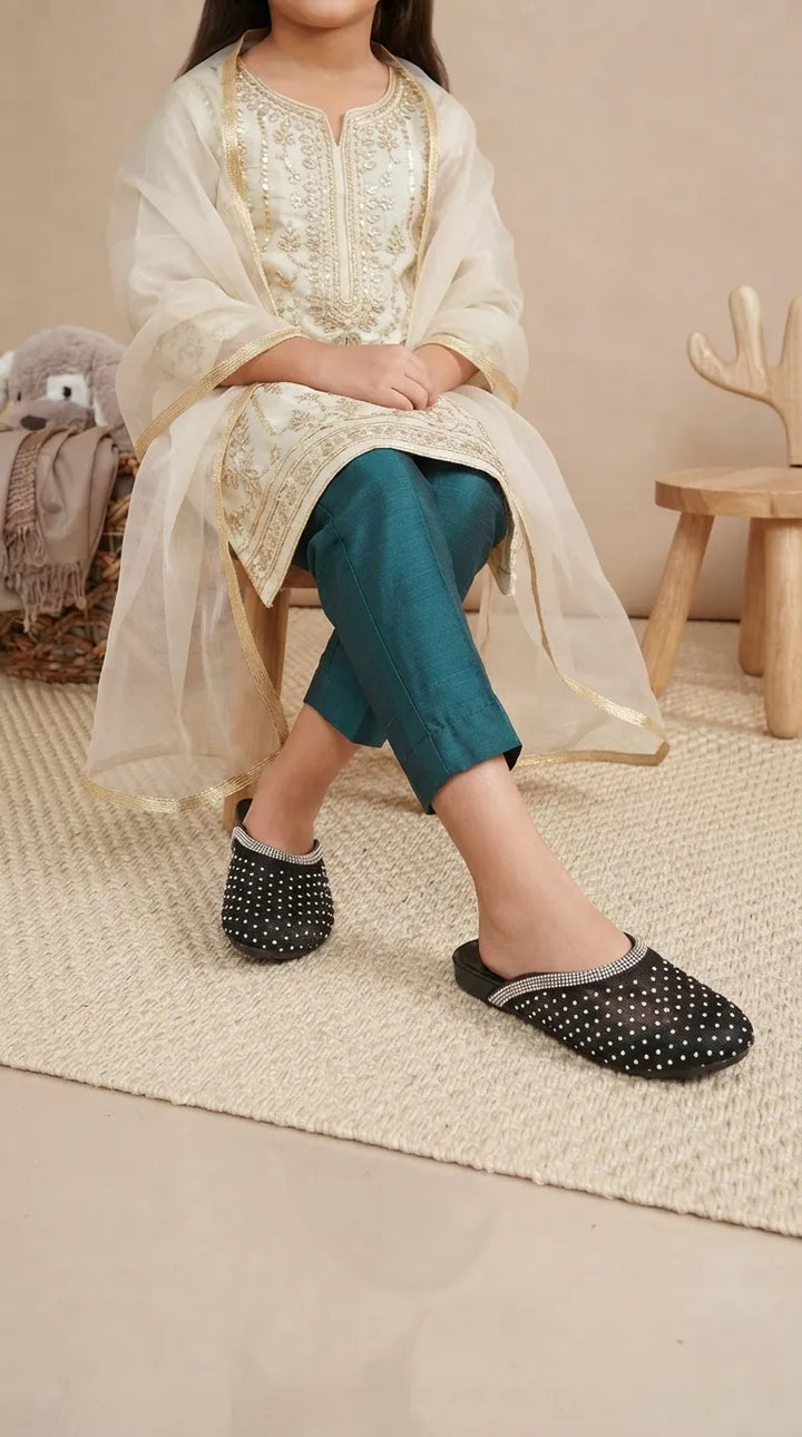 Girls Black Casual Pumps KD8282