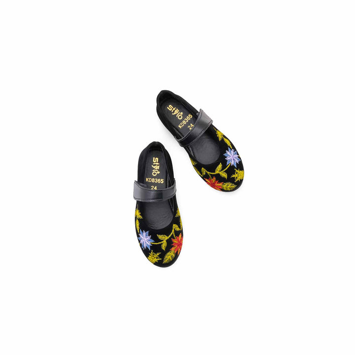 Girls Black Casual Pumps KD8365