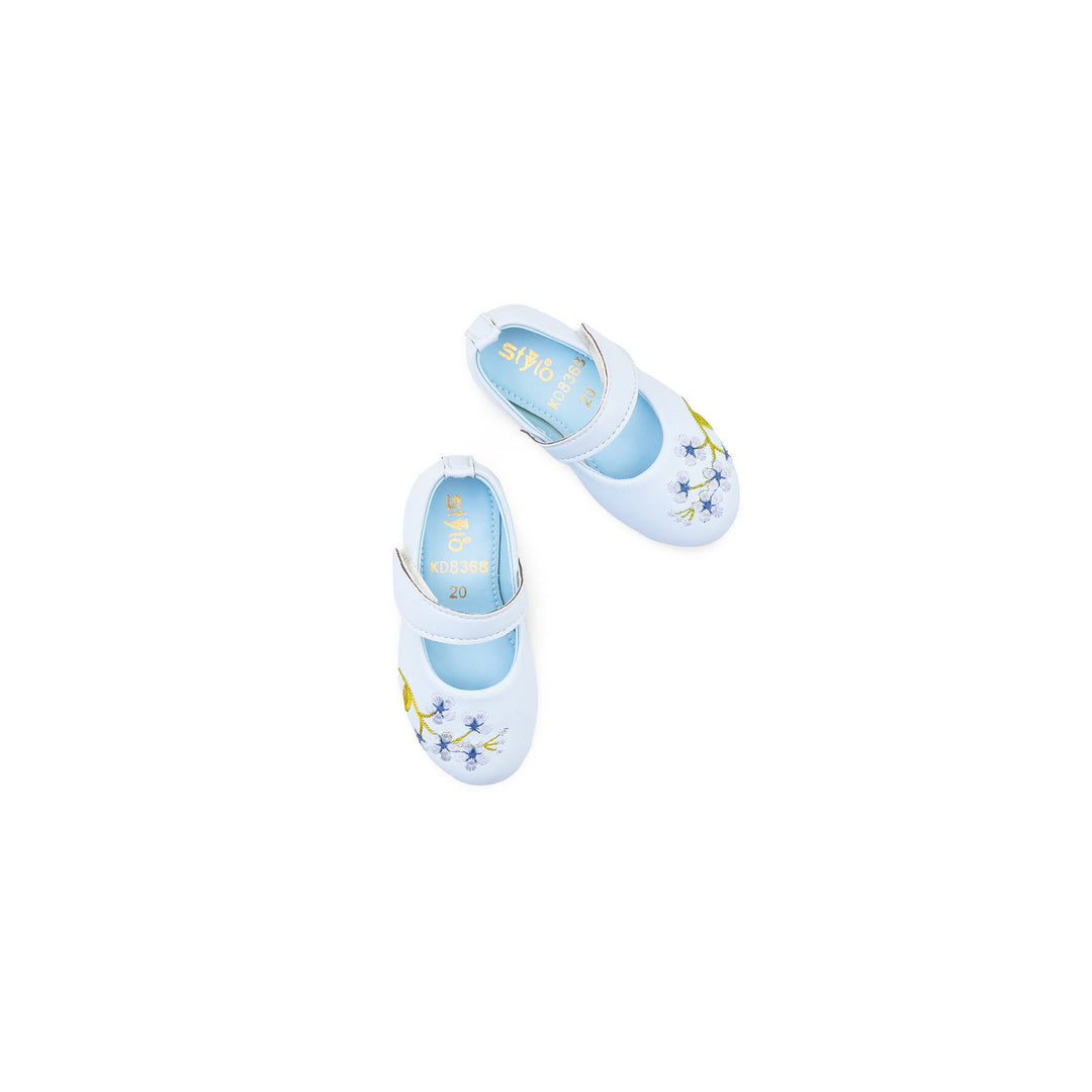 Girls Sky Blue Casual Pumps KD8368