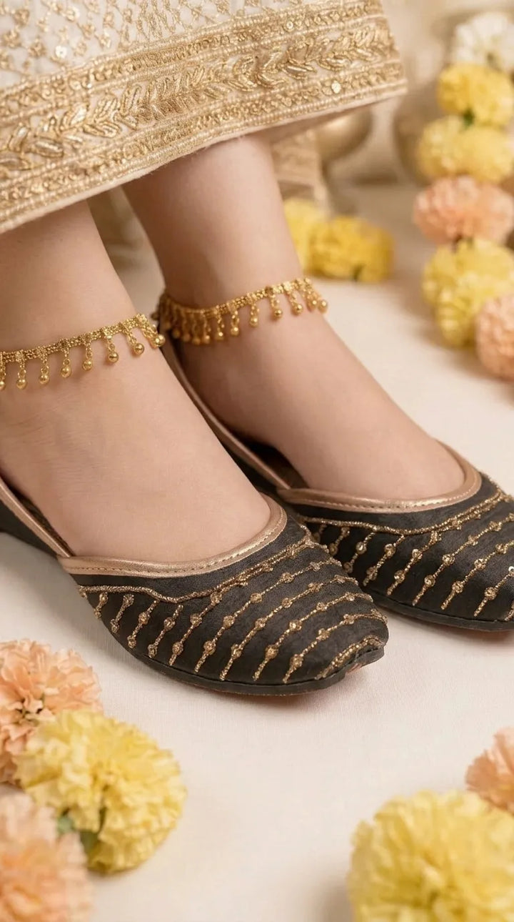 Girls Black Fancy Khussa KD8643