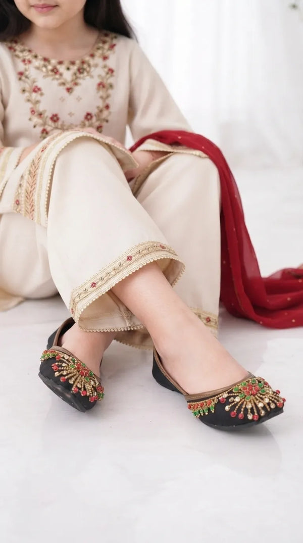Girls Black Fancy Khussa KD8645