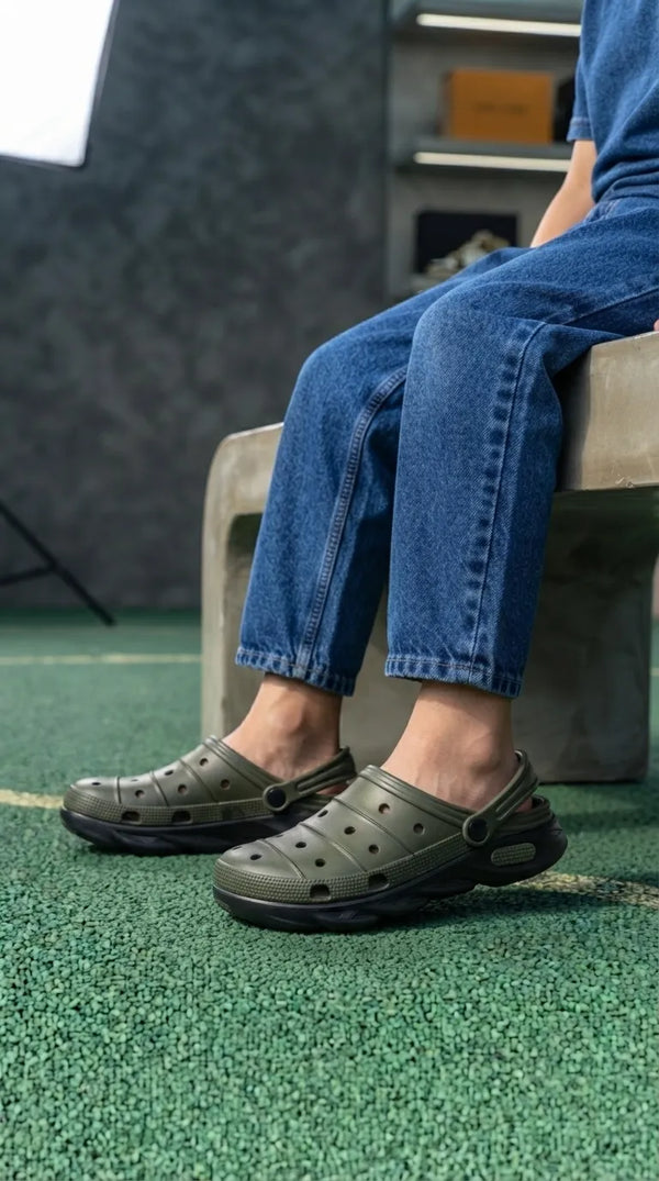 Men Casual Crocs - MN002640