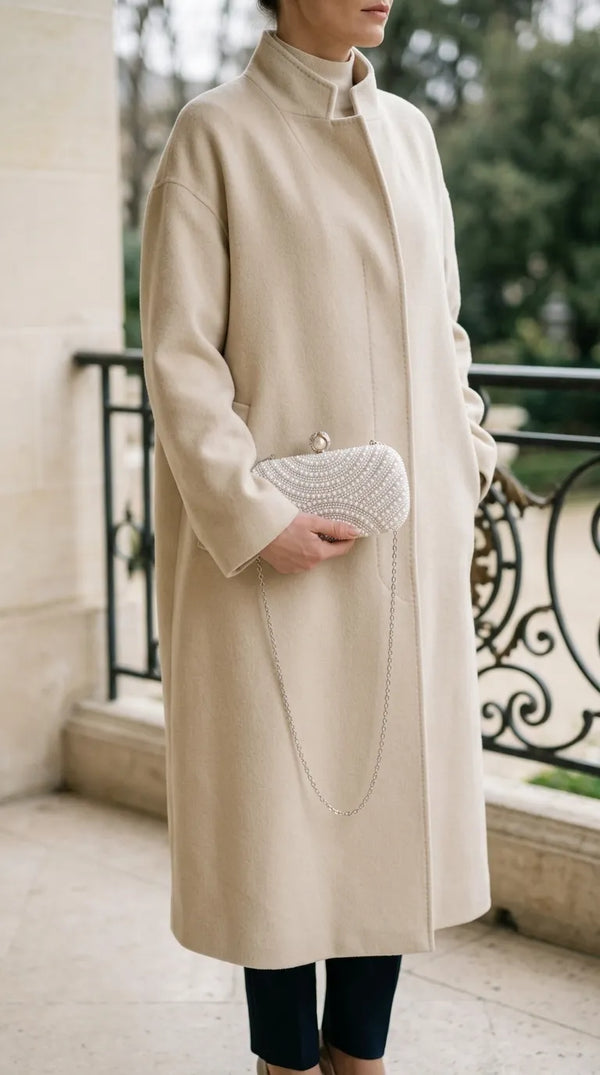 White Fancy Bridal Clutch P24568