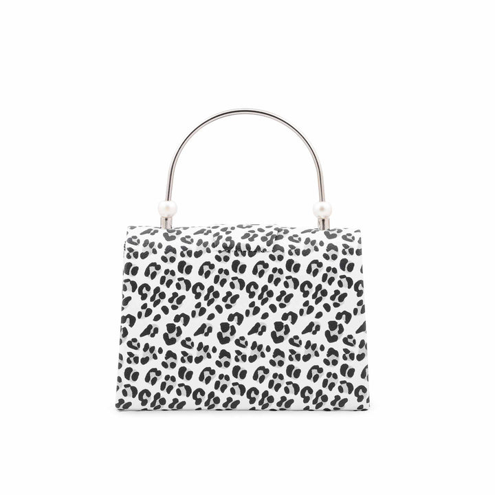 White Formal Clutch For Ladies P36712