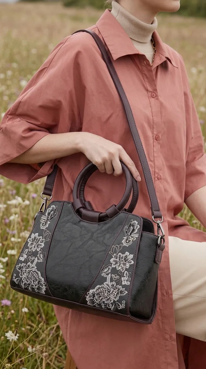 Black Formal Hand Bag For Ladies P37004