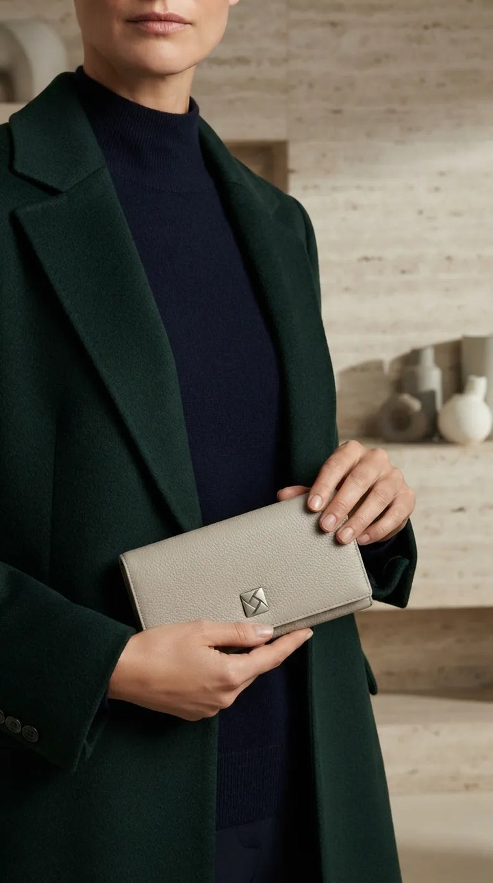 Green Formal Wallet For Women P71083
