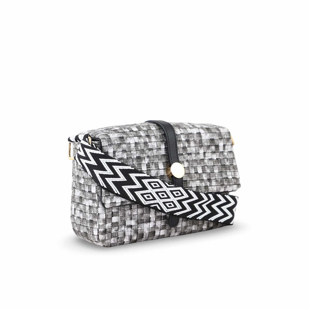 Black Formal Pouch P97608