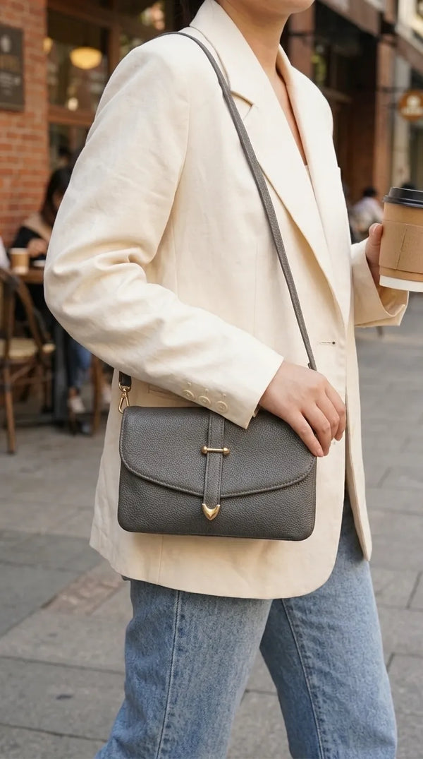 Silver Formal Clutch For Women P97805