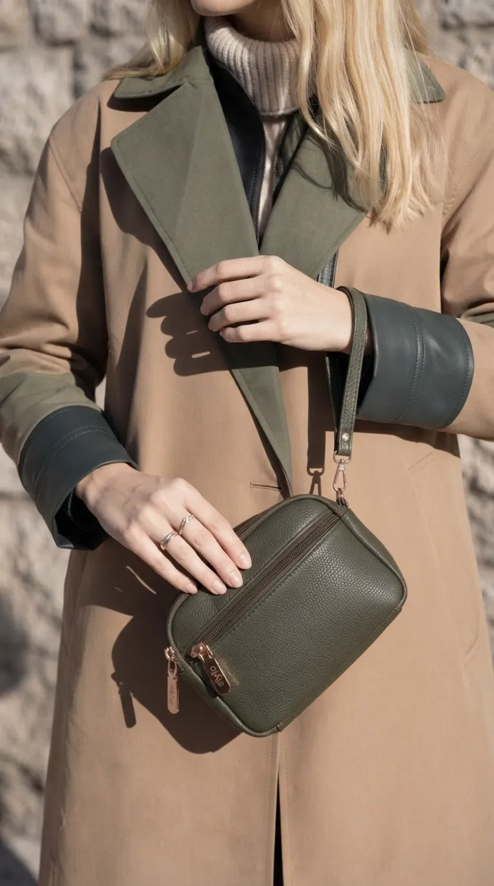Green Casual Pouch For Women P97812