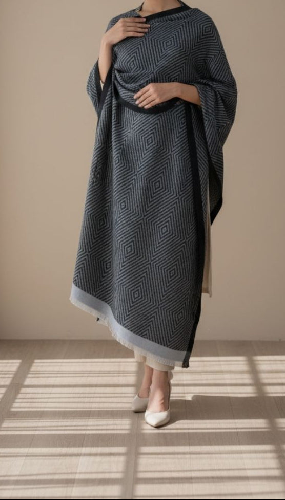 Black Winter Stole PN5102