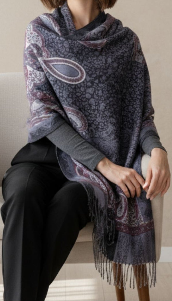 Black Winter Stole PN5166