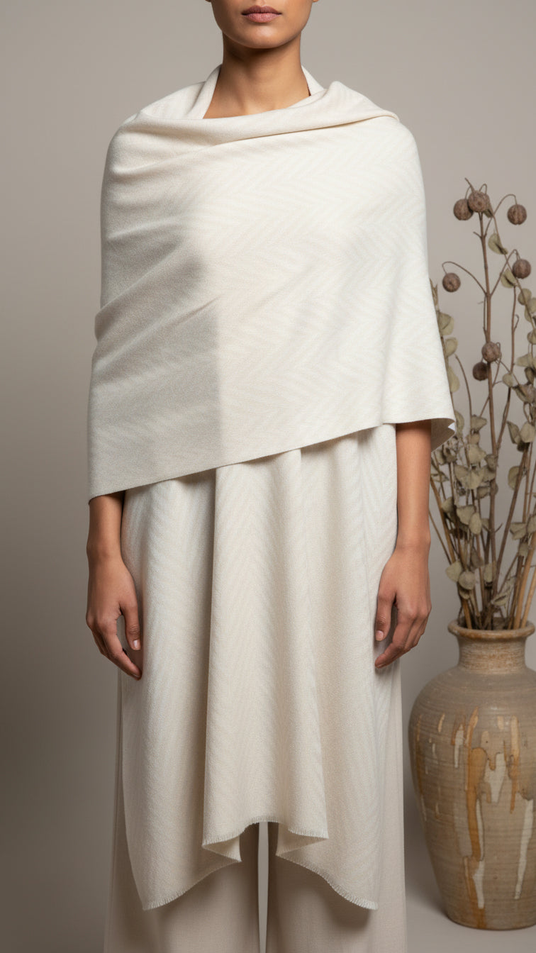 Cream Winter Stole PW5752