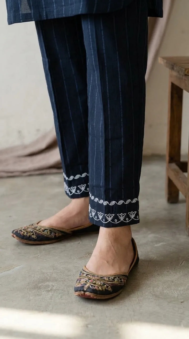 2 PC Embellished Cambric Stitched Suit PW600201