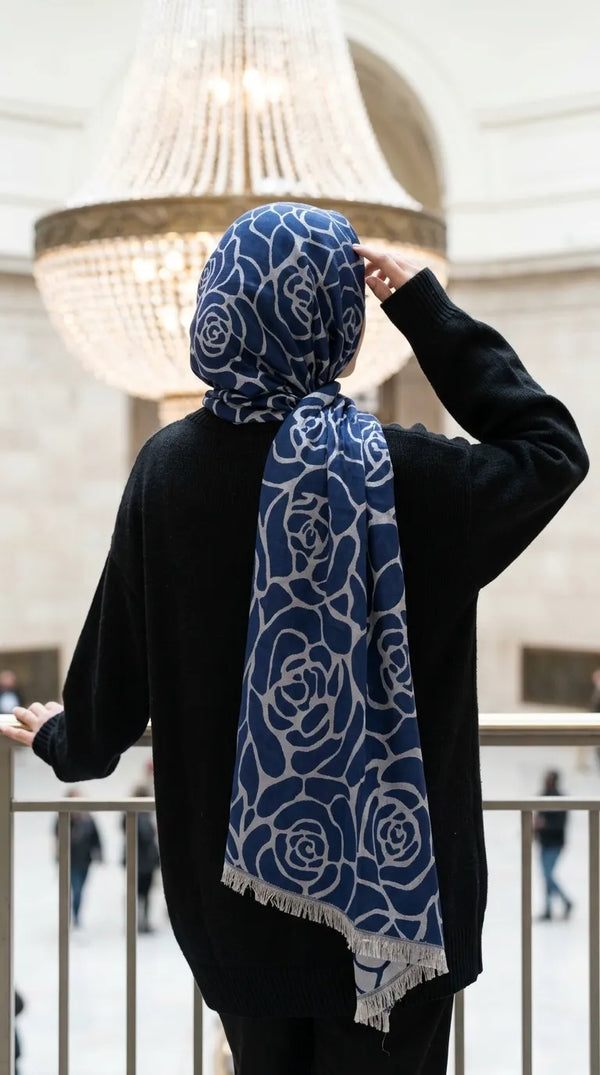 Navy Winter Acrylic Stole PW613848