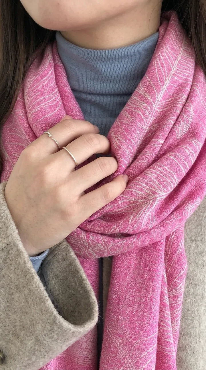 Skpink Winter Acrylic Stole PW616159