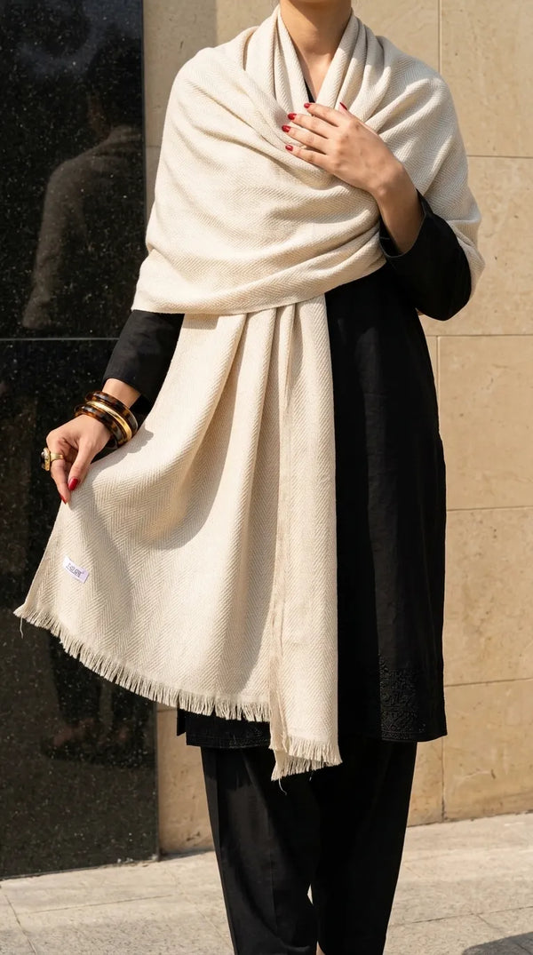 Cream Winter Shawl PW618008