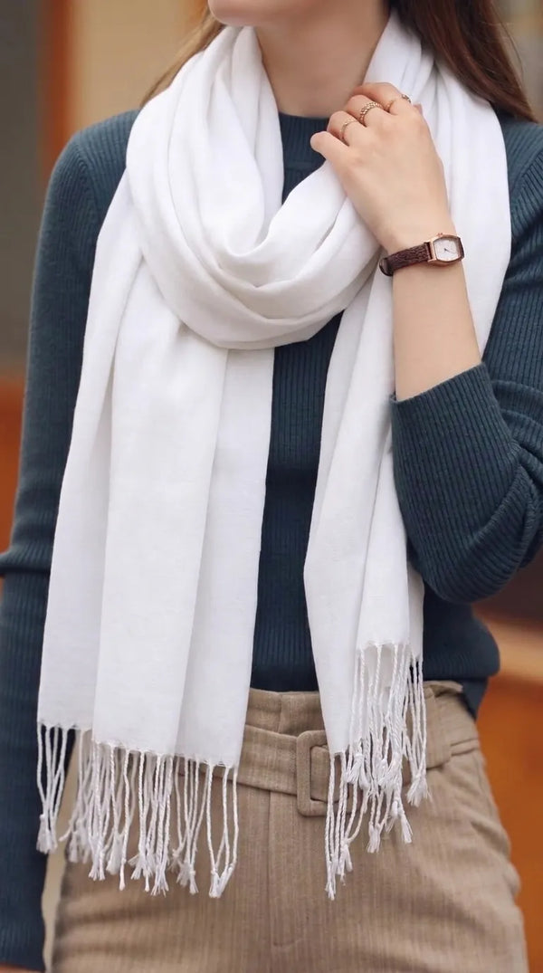 Off White Winter Acrylic Stole PW6748A6