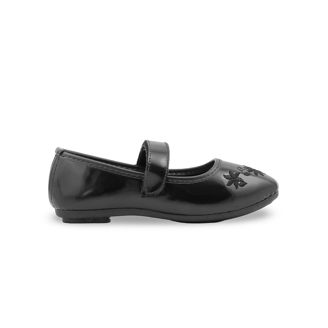 Girls Black Velcro Strap School Shoes SK0107