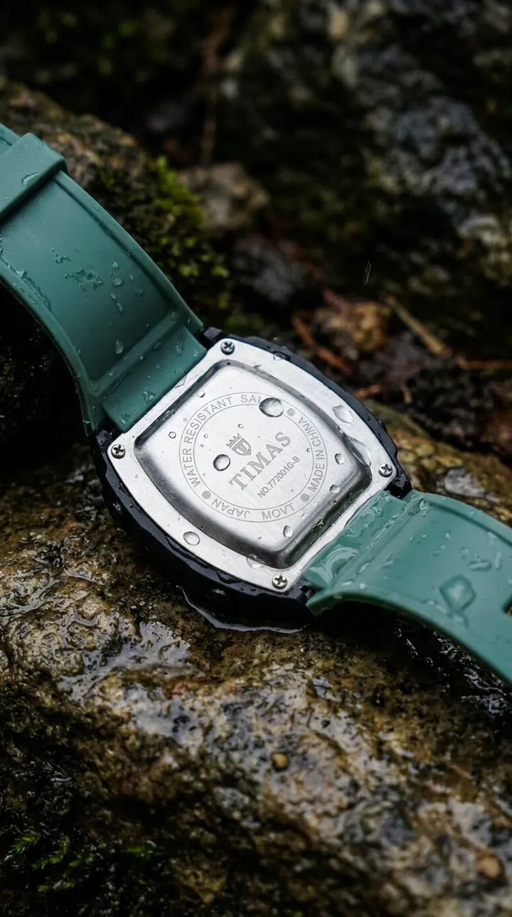 Waterproof Sports Watch for Men with Free Box T3071053