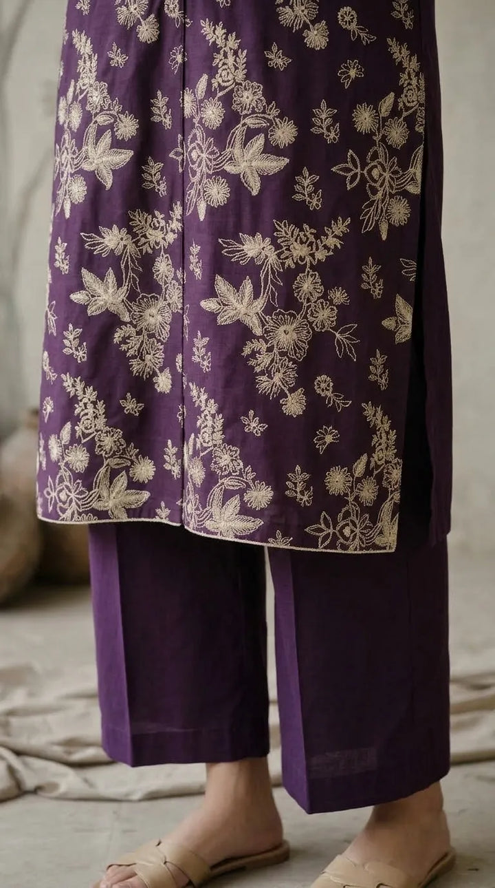 2 PC Unstitched Embellished Lawn Suit US622466