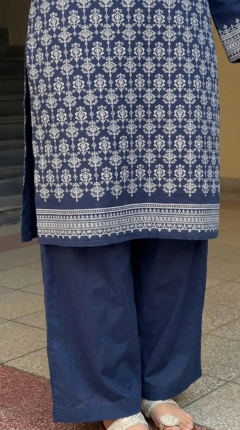 2 PC Unstitched Embroidered Khaddar Suit US638148