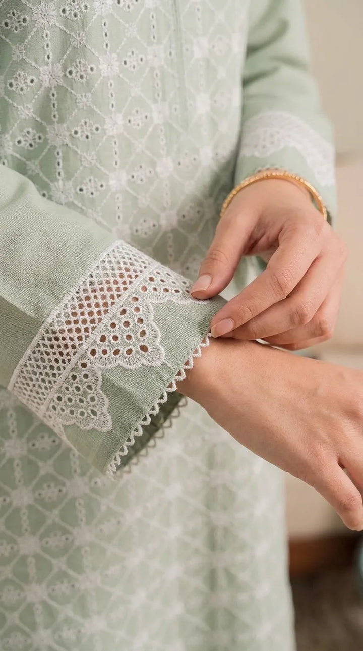 2 PC Unstitched Embroidered Khaddar Suit US638317