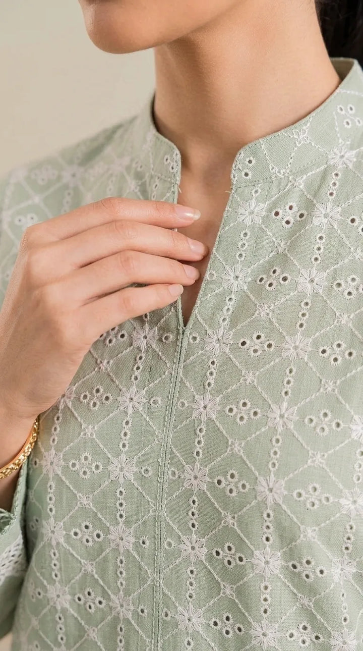 2 PC Unstitched Embroidered Khaddar Suit US638317