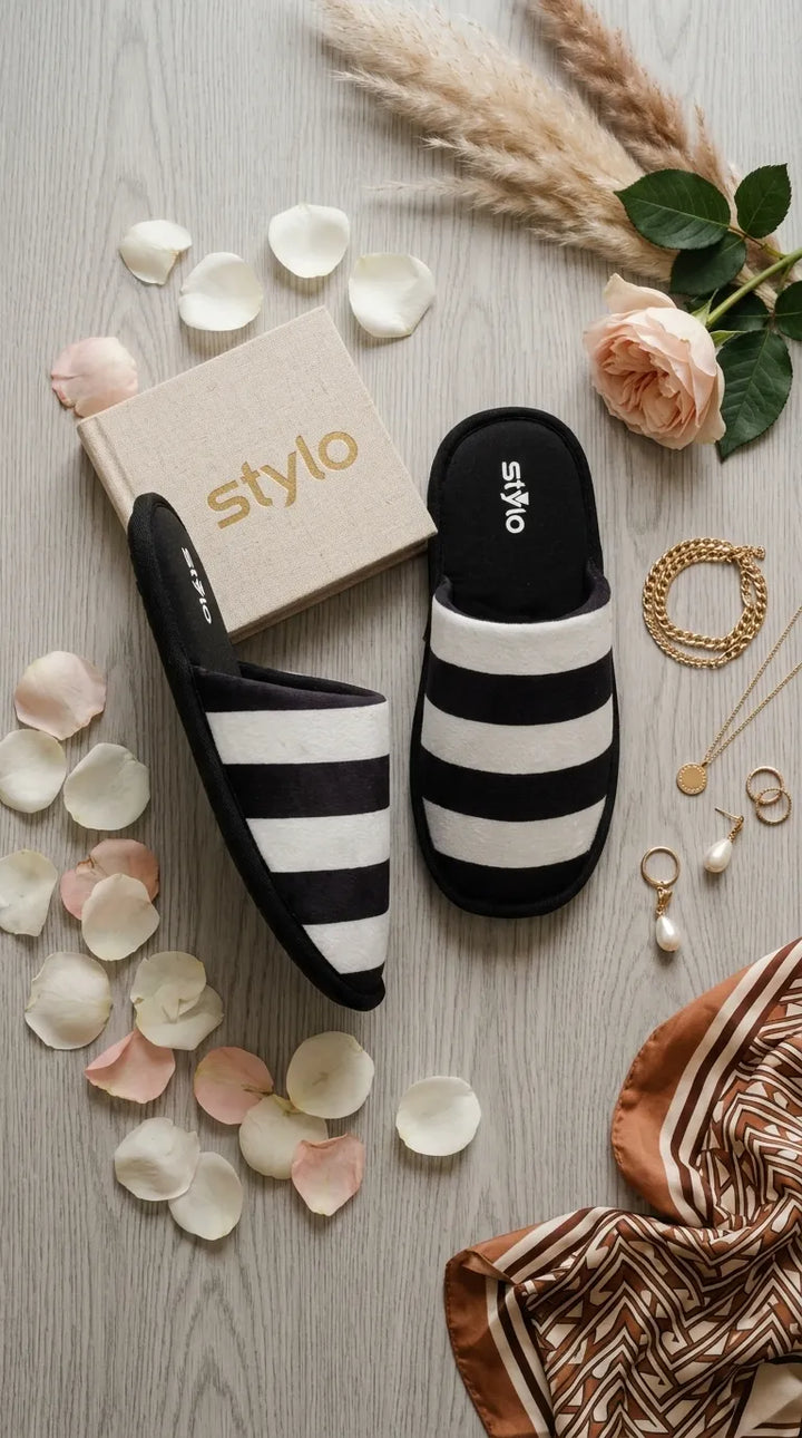 Black Casual Slipper For Women WN3047