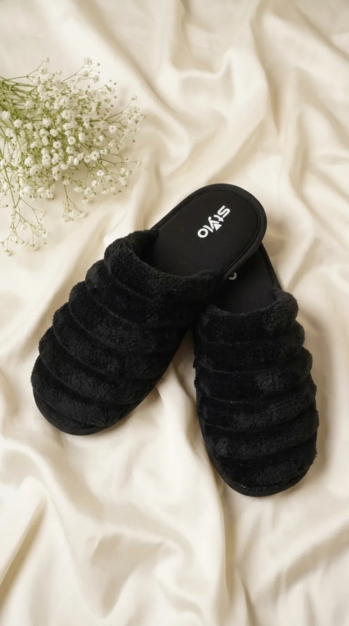 Black Casual Slipper For Women WN3053