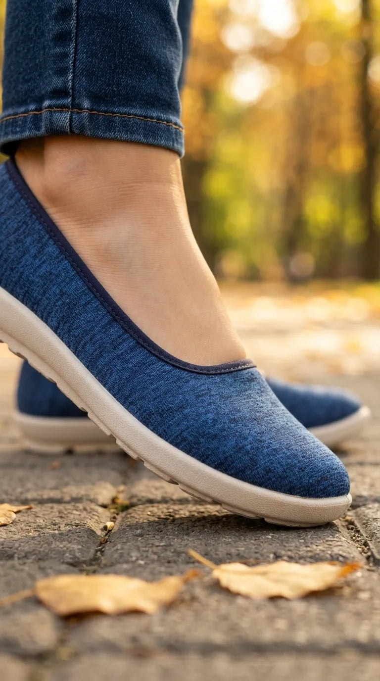Navy Sneaker For Ladies WN6218
