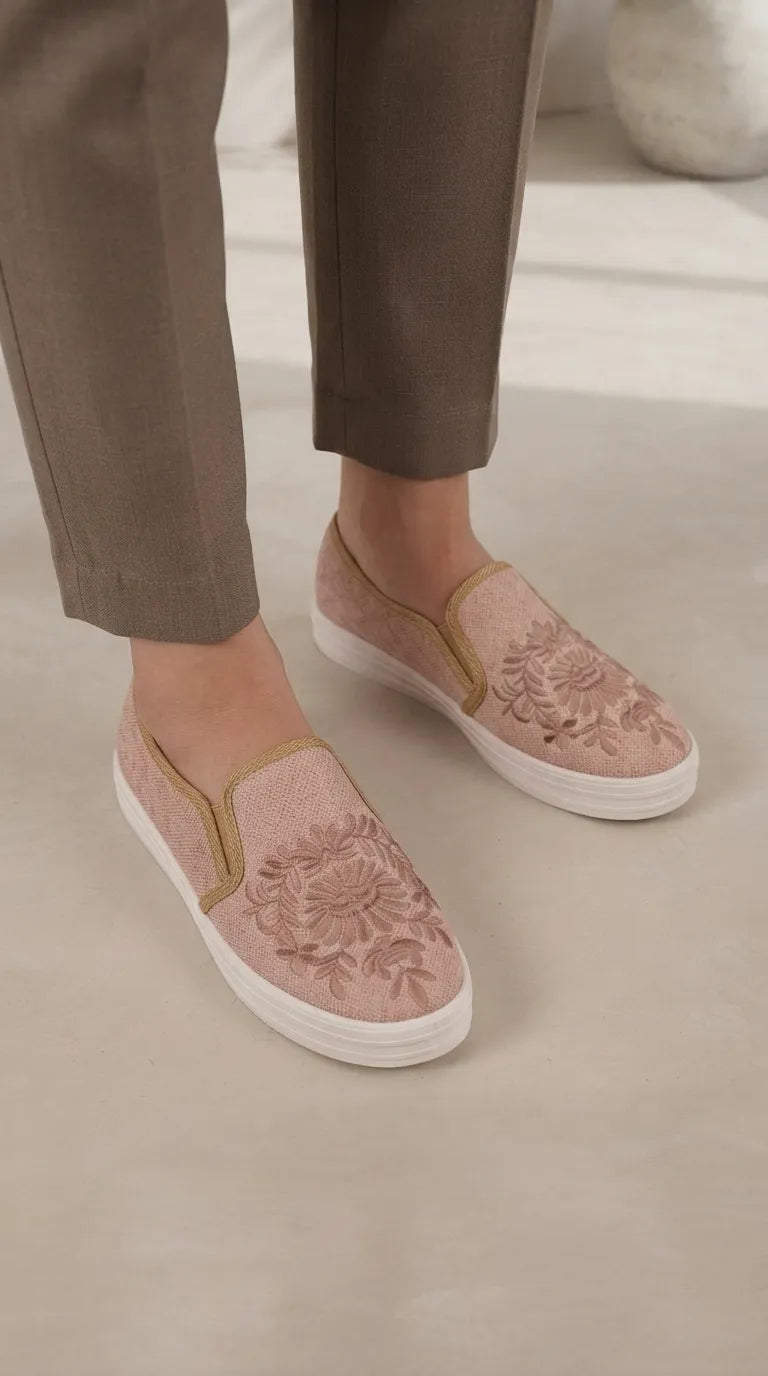 Brown Casual Sneaker For Women WN6229