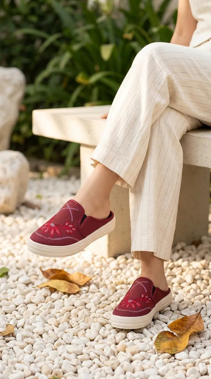 Maroon Sneaker For Ladies WN6240