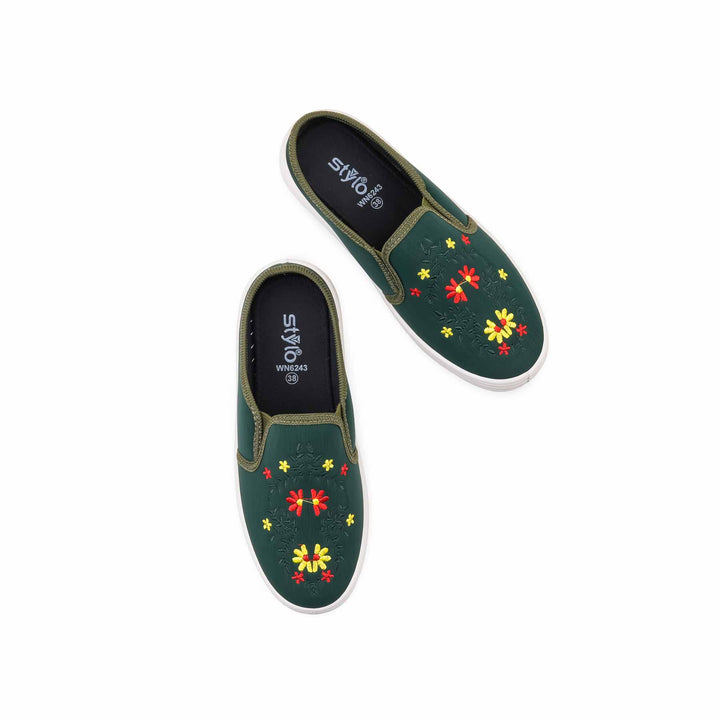 Green Sneaker For Ladies WN6243