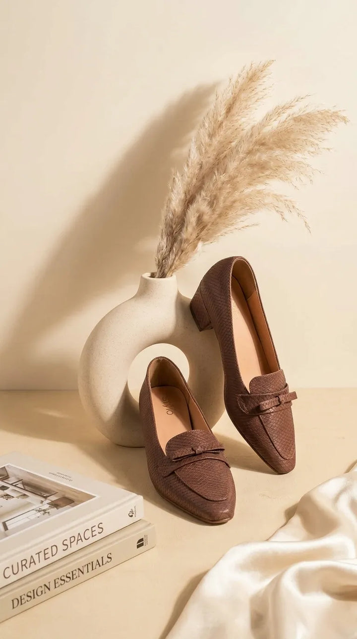 Brown Court Shoes For Ladies WN7610