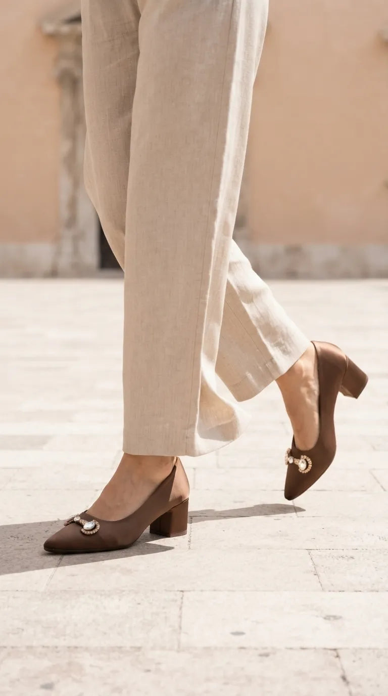Coffee Court Shoes For Ladies WN7621