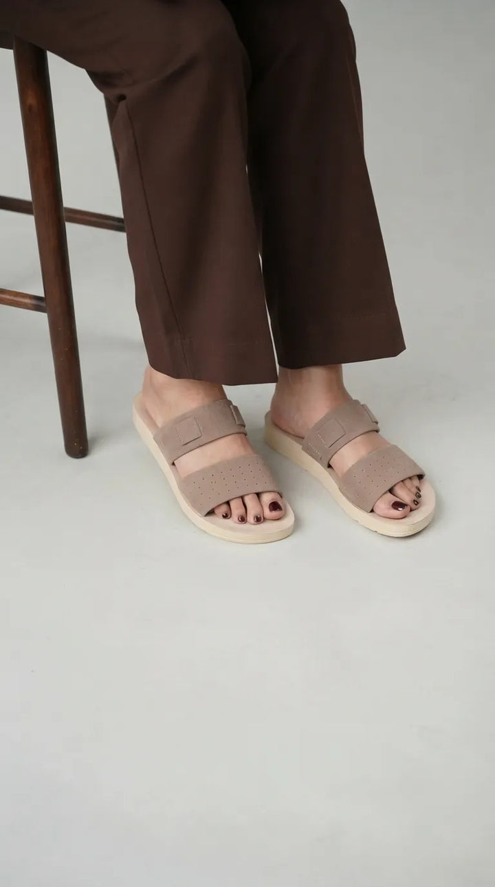 Fawn Casual Slipper For Ladies WS0055