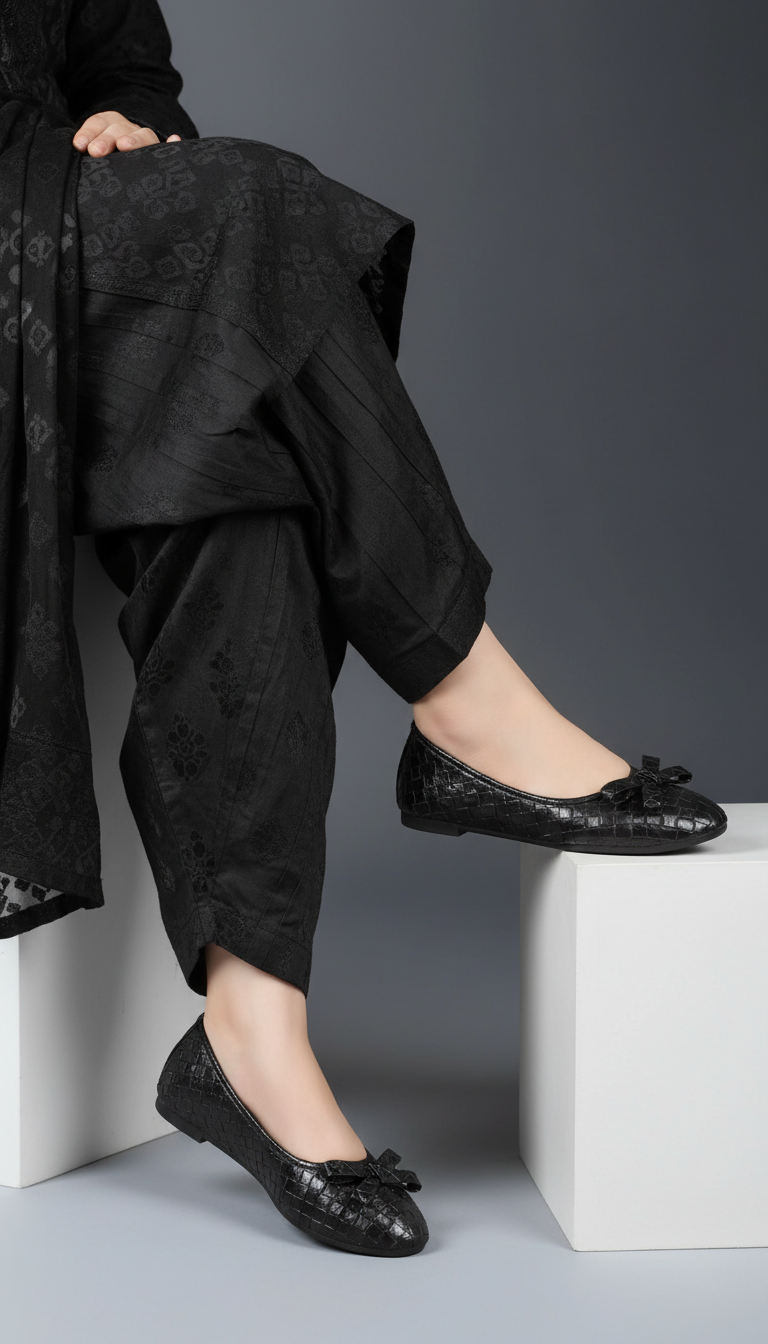 Black Casual Pumps For Women WN1381