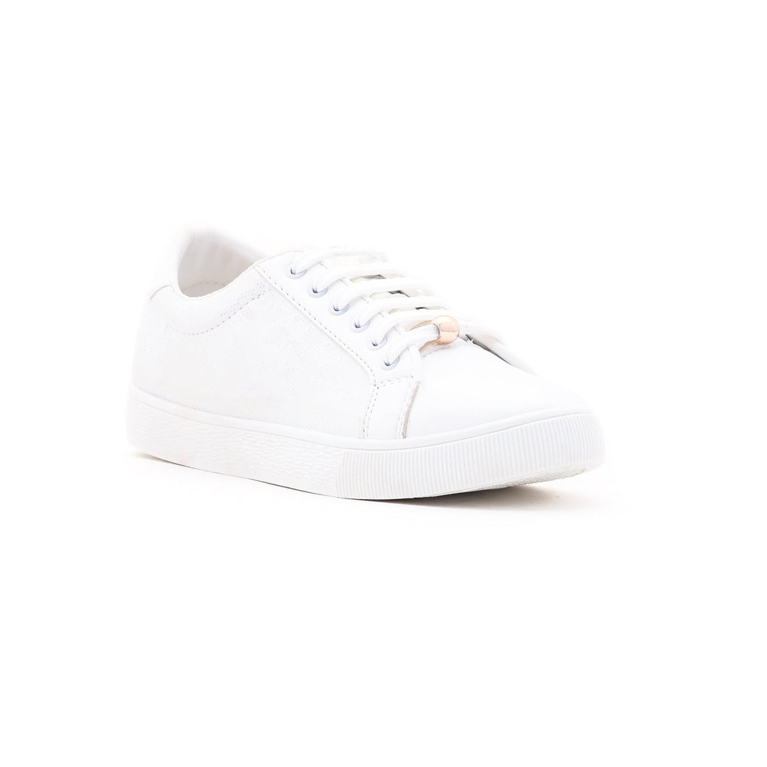 White Casual Sneakers AT7108