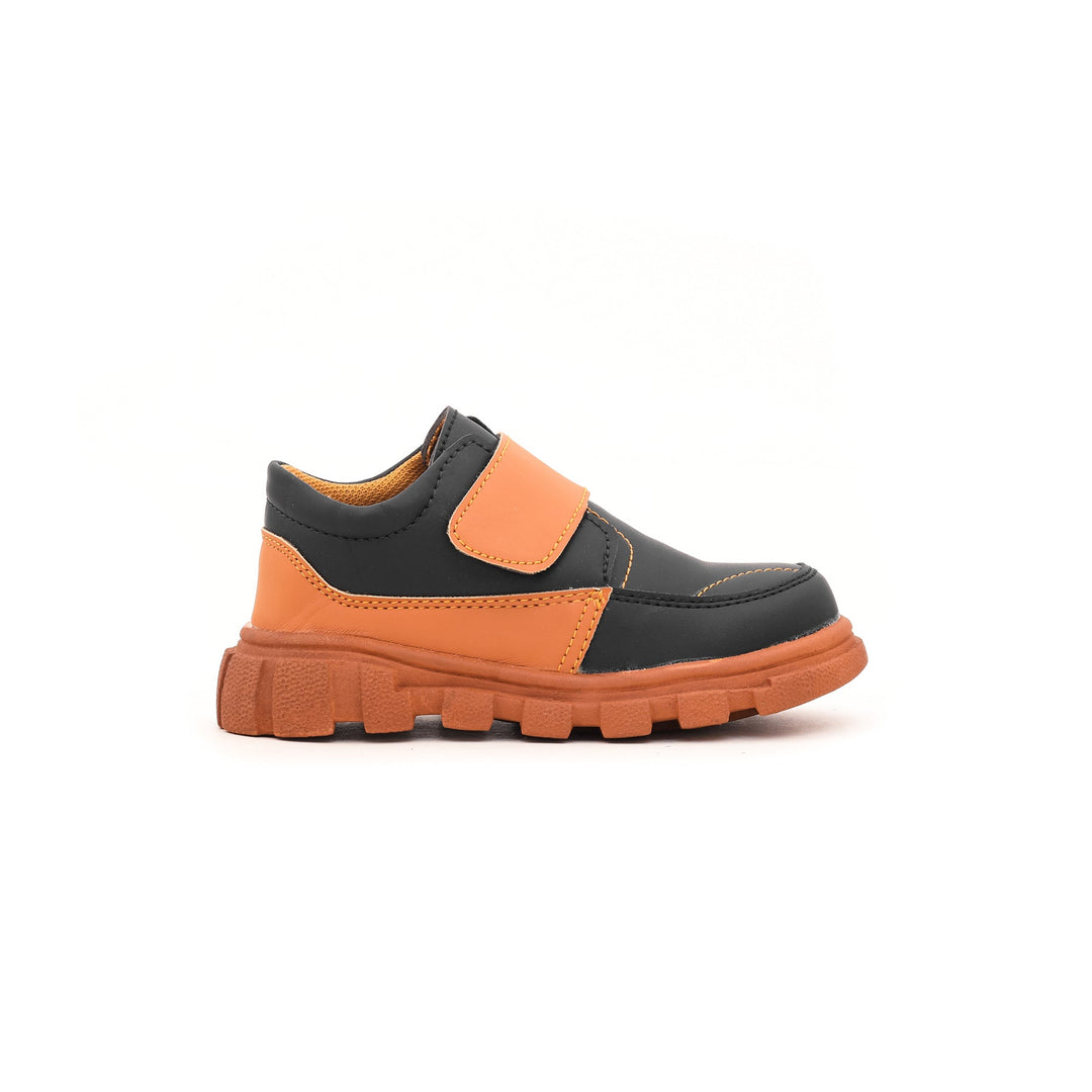 Boys Black Casual Jogger KD1462